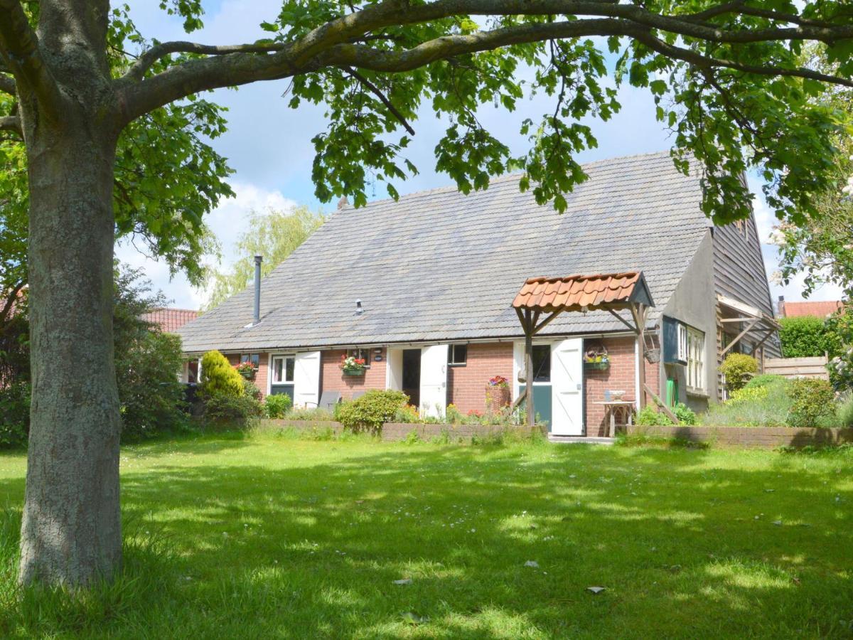 Cozy Holiday Home In Bergen Op Zoom With Garden Exterior foto